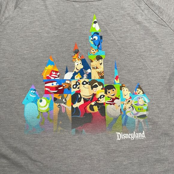 Dineyland Pixar Fest 2018 Graphic T-Shirt Womens Large Gray Short Sleeve Tee - Picture 3 of 9